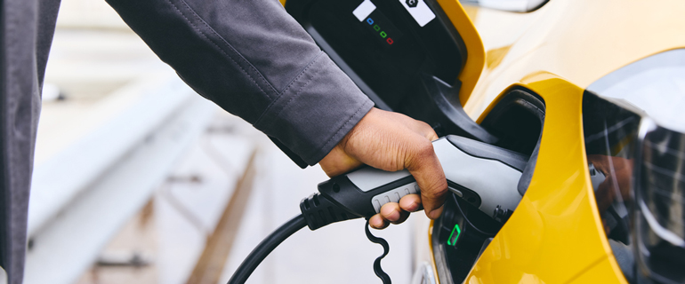 Which New Electric Vehicles Come With Free Charging?