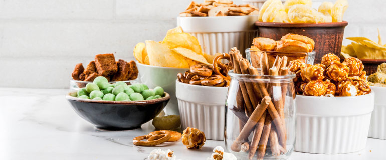 https://www.convenience.org/getmedia/00f993f2-1503-4a53-bcbf-c04c185f617f/iStock-959889418-(1)_770x320_snacks.jpg