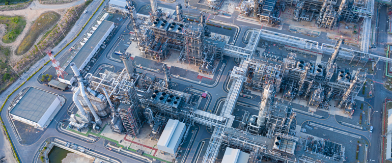 https://www.convenience.org/getmedia/0320d7c2-af19-4a33-9a77-c5fe7ea4fb2f/iStock-1255456112-770x320-oil-refinery.jpg