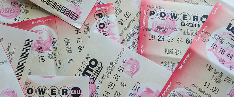 https://www.convenience.org/getmedia/176ac984-7aa6-47ca-9a5a-95de01530752/powerball-tickets-770x320.jpg