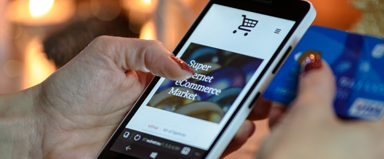https://www.convenience.org/getmedia/17f4900f-a014-4a50-be5d-0a29e136083e/E-commerce-credit-card.jpg
