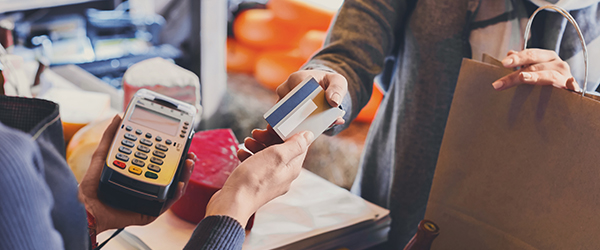 https://www.convenience.org/getmedia/28f8763e-46e2-4942-9b6a-3e20ddecf2f6/buying-groceries-cover-600x250.jpg