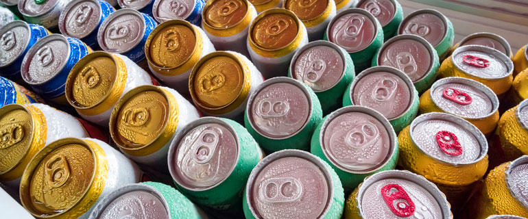 https://www.convenience.org/getmedia/2a2f6e95-b0b2-4803-9c9f-055a1499c6e6/iStock-1148755120-770x320-canned-cocktails.jpg