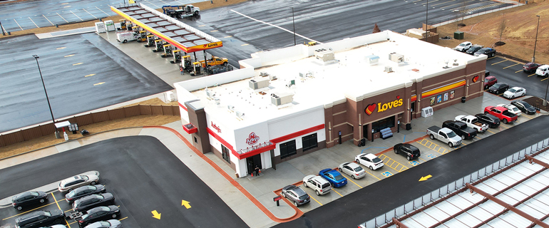 https://www.convenience.org/getmedia/2a6f5454-ea4e-4a08-a57d-bddfb70ab6b9/love-s-travel-stops_new-store-openings_expansion_truck-drivers.jpg