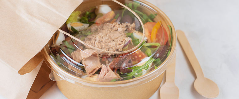 https://www.convenience.org/getmedia/2b8b0488-19d5-43e6-a6bd-07c33da1eddc/iStock-1297636943_770x320_delivery_take-out_to-go.jpg