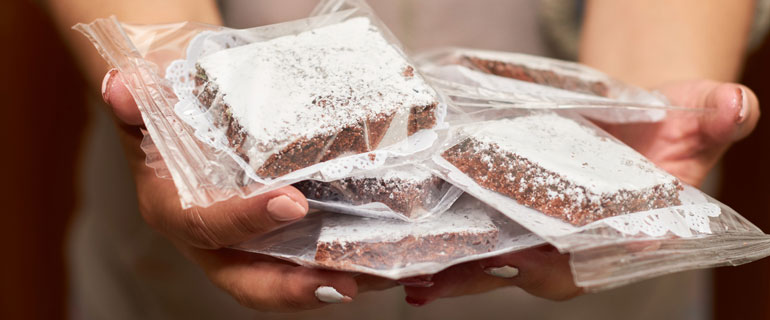 https://www.convenience.org/getmedia/2f7fa089-c9d7-42b0-9f59-767d319abf7b/packaged-sweet-snacks_CCU_sales_profits_category-management.jpg