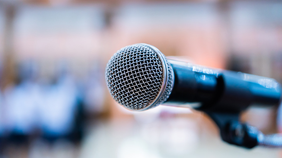 https://www.convenience.org/getmedia/34243e0f-8bb2-410d-86a1-8ede08268e5c/microphone.jpg