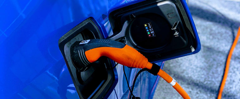 https://www.convenience.org/getmedia/3856c3e0-2914-4bd7-8558-954982965480/EV-3-770x320.jpg