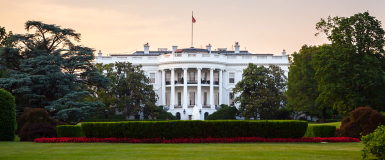 https://www.convenience.org/getmedia/3ccf1c13-96eb-4344-872a-2821d5b2a1b9/iStock-503375767-white-house-770-320.jpg