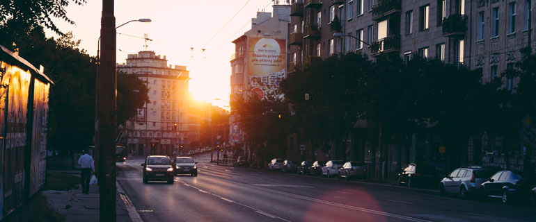 https://www.convenience.org/getmedia/3d706dac-1400-4542-8875-fb6613ffa08c/pexels-lukas-rychvalsky-670735-770x320-morning-commuters.jpg