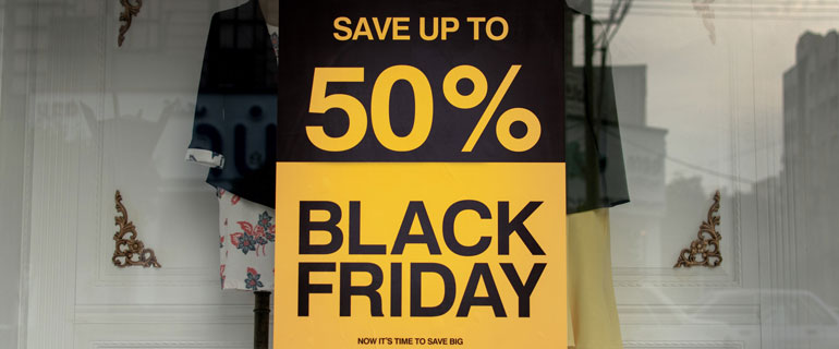 https://www.convenience.org/getmedia/45926a05-f118-43ce-9019-716e6b96e92e/ashkan-forouzani-sUlR4Iul-9c-unsplash_770x320_black-friday.jpg