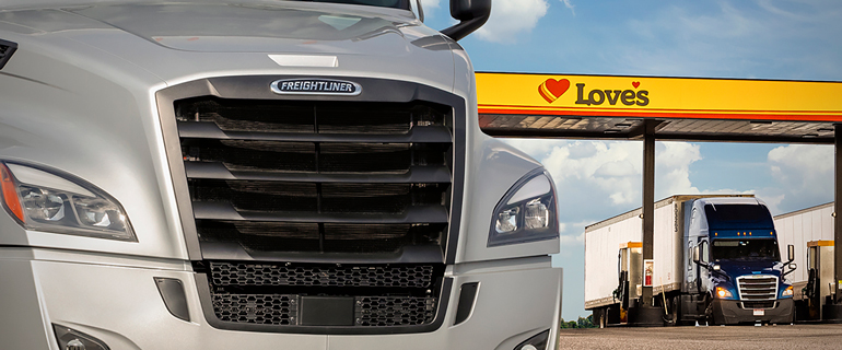 https://www.convenience.org/getmedia/48c33091-35a3-47c8-a369-78752e18a366/Love-s_daimler-truck-north-america_freightliner_speedco.jpg