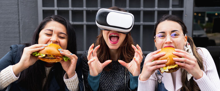 https://www.convenience.org/getmedia/4a07ce2b-2555-479d-9adb-05601f7037e1/metaverse_restaurants_sales_digital_consumers.jpg