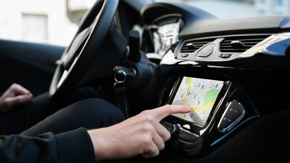 https://www.convenience.org/getmedia/544a77a6-b491-4402-ba4e-23c08d841670/Using-Car-GPS-Navigation.jpg