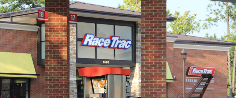 https://www.convenience.org/getmedia/5cc443d7-f9d9-4c66-90f5-0ac7e7ab2f95/IMG_7812-770x320-RaceTrac.jpg