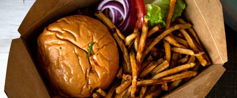 https://www.convenience.org/getmedia/61327168-6964-4a27-b77a-fe75b175e992/quin-engle-PnCuMQITM3c-unsplash_770x320_takeout_delivery.jpg