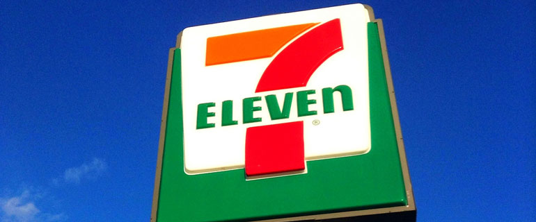 https://www.convenience.org/getmedia/61ef8e88-cee0-4392-afc6-b13ec939819e/7-Eleven-Sign-770x320.jpg