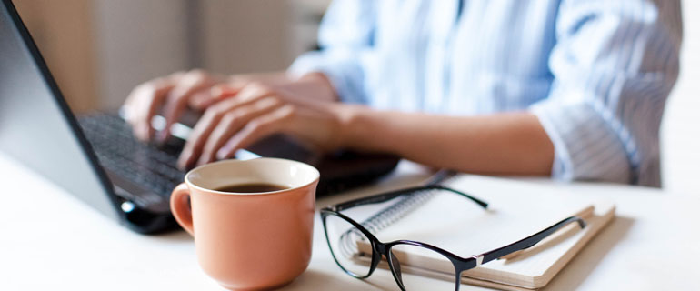 https://www.convenience.org/getmedia/69e8c953-a5b0-45cd-b90b-08a2f2b4182b/coffee_sweet-products_sweet-creamer_gen-z_millennials_work-from-home_coffee-consumption.jpg
