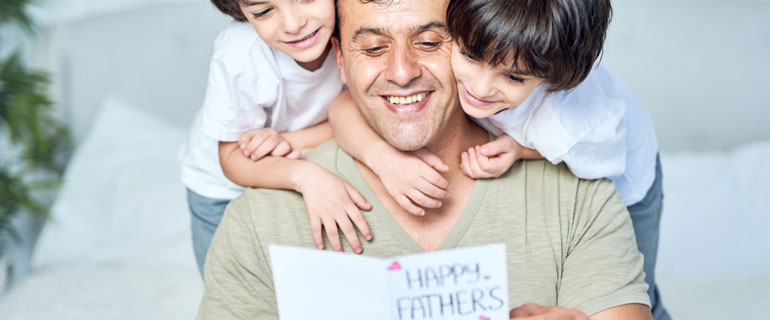 https://www.convenience.org/getmedia/6e1c5064-cd39-46e7-b268-29dca65510dc/father-s-day_spending_consumers_holiday.jpg