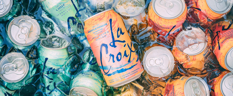 https://www.convenience.org/getmedia/71831eef-26ec-405a-9cbb-33b2ee339562/matt-botsford-3vgXXHRkUxc-unsplash-(1)_770x320_sparkling-water_lacroix.jpg