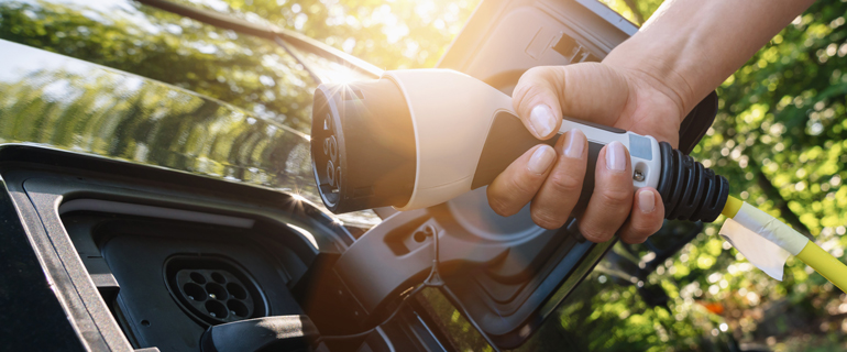 https://www.convenience.org/getmedia/84a7933c-52b1-4331-842b-917d4a7dccdb/313-Reimagining-an-EV-Charging-Experience-770x320.jpg