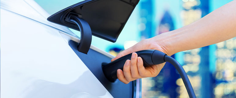 https://www.convenience.org/getmedia/86b3525c-0f54-4a9c-b050-9ab9d8ccebf9/electric-vehicle-charging_EVs_demand-charges_utilities.jpg