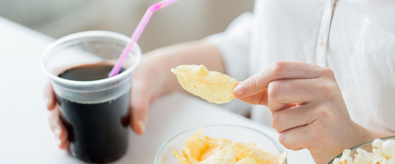 https://www.convenience.org/getmedia/886e5b9a-d900-4a6f-adce-297c0940bf23/drinks_snacks_increased-prices_consumers_category-management.jpg