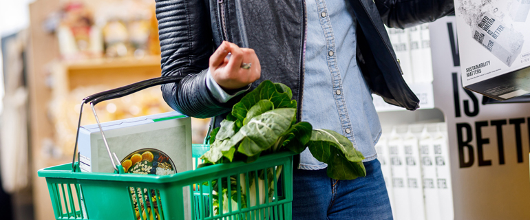 https://www.convenience.org/getmedia/9a20babb-bf8f-442f-84c3-d847629197f7/boxed-water-is-better-7H1hDt694s8-unsplash-770x320-basket.jpg
