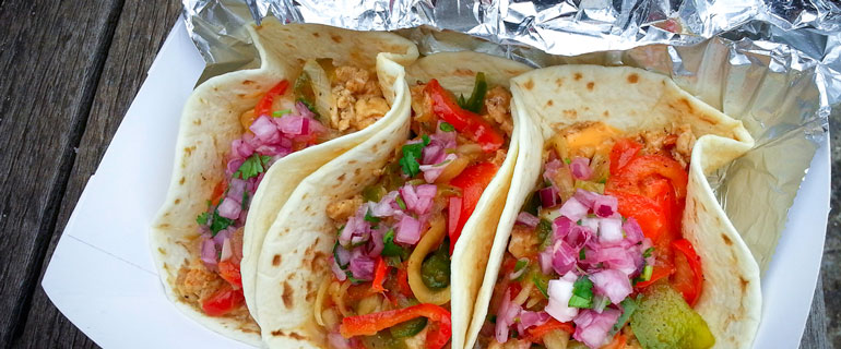 https://www.convenience.org/getmedia/a55961ec-257d-40fb-bbce-1ee6089adb78/chief-taco-officer_favor-food-delivery-app_to-go_texas_H-E-B.jpg