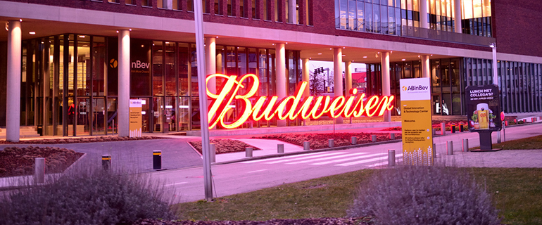 https://www.convenience.org/getmedia/a9dcc03f-e5cd-4021-922a-9295818e9707/budweiser-sign-770x320.jpg