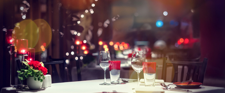 https://www.convenience.org/getmedia/acd786b6-12ce-4c6d-b04a-bcb65014c5de/restaurants_dining-out_consumers.jpg