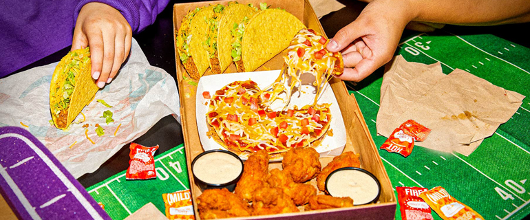 https://www.convenience.org/getmedia/af7b11ed-1551-4756-834a-187fa22ea92e/taco-bell_chicken-wings_foodservice_fast-food_gameday-box.jpg