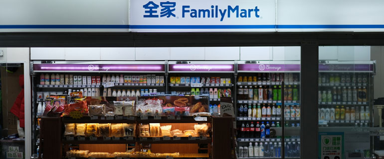 https://www.convenience.org/getmedia/b0596971-bc35-453d-b30b-c3fb06d29ecd/global-convenience-store-data_research_nielsenIQ.jpg