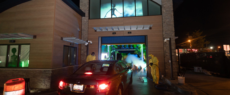 https://www.convenience.org/getmedia/b0e11f52-e2c1-45a9-9923-1b0711d1a9b0/Splash-In-Haunted-Car-Wash_Tunnel-770x320.jpg