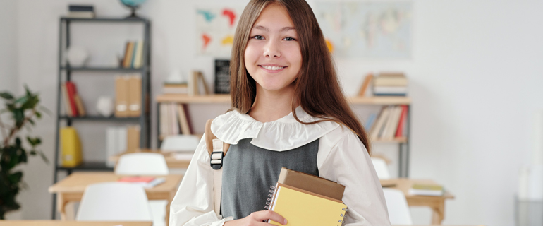 https://www.convenience.org/getmedia/b45dc0fe-0cb9-460a-acba-8b1724281384/pexels-max-fischer-5211463-770x320-girl-with-school-supplies-cash-for-classrooms.jpg