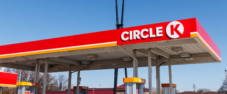 https://www.convenience.org/getmedia/b4c187c8-34f3-422d-bada-1c69758df2d0/Circle-K_selling-stores_real-estate_NRC_Alimentation-Couche-Tard.jpg