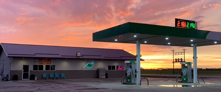 https://www.convenience.org/getmedia/bb446aad-7715-4b8c-bd1a-531e5f1ceff6/Tip-Top-exterior-770x320.jpg