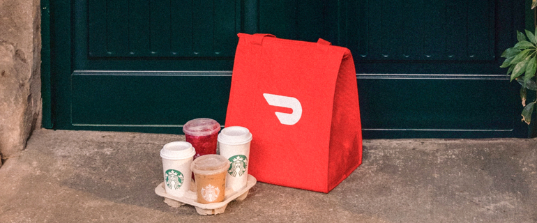 https://www.convenience.org/getmedia/bb613923-a1ca-469a-ab98-707faef88d77/Starbucks_Doordash_partnership_food-delivery_third-party-delivery.jpg