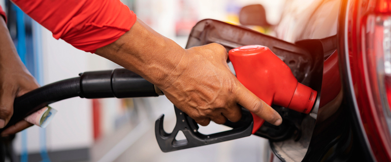 https://www.convenience.org/getmedia/c3f951ad-64bb-4880-b59c-c09ee2ade13c/lakeland-gas-station_fuel-discount_small-business.jpg