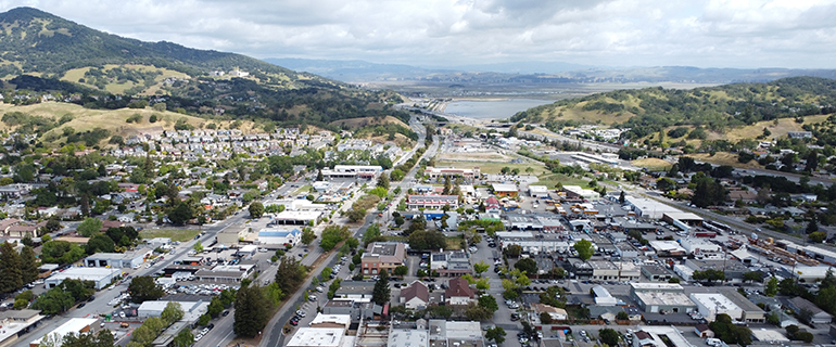 https://www.convenience.org/getmedia/cf324889-4ddb-4f8c-8a9c-fbb0cd5b05fa/California-Gas-Station-ban-770x320.jpg
