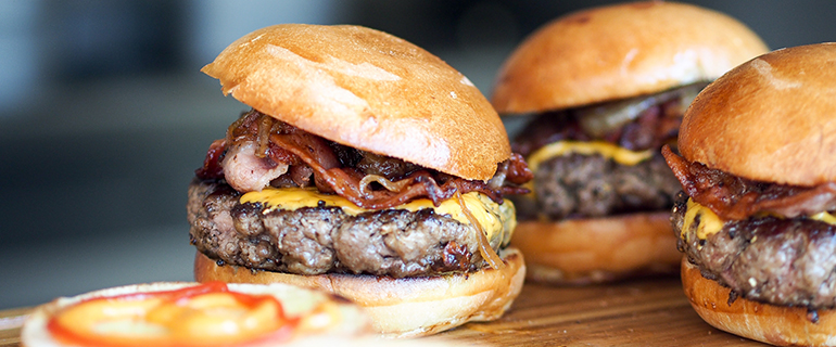 https://www.convenience.org/getmedia/d4c5086a-0fda-4407-88d9-1c63ab97a518/Burgers-770x320.jpg
