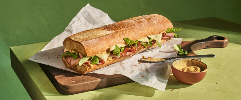 https://www.convenience.org/getmedia/d730918e-43c3-4578-b411-6c4963b04214/panera_ham-gouda-melt_foodservice.jpg