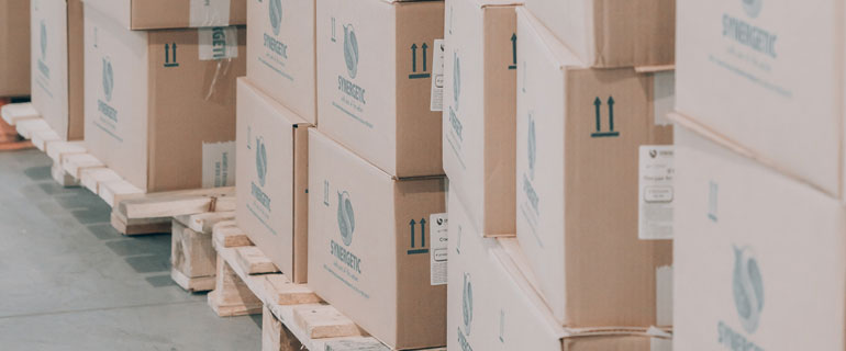 https://www.convenience.org/getmedia/d7bdc2d7-8c32-4b5e-b380-acb56f93a370/jake-nebov-l_Z5M0Qwt-s-unsplash_770x320_boxes_shipment_warehouse.jpg