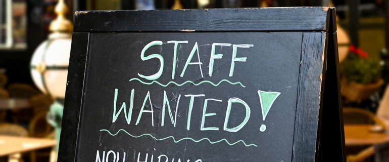 https://www.convenience.org/getmedia/f56f99cf-9738-48cb-8645-400859b74210/jobs_hiring_restaurants_bars_service-industry_HR.jpg