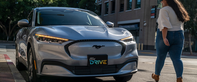 https://www.convenience.org/getmedia/f5a0c1e2-2359-4a7f-b3a1-88679fcc2adc/ford_ev_uber_770x320.jpg
