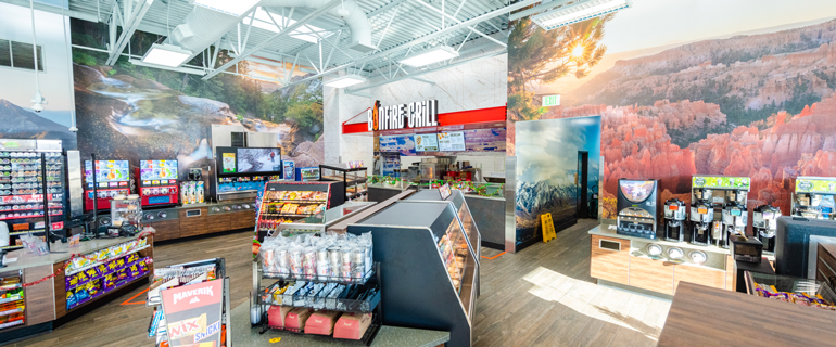 https://www.convenience.org/getmedia/f5b423b3-e889-494c-ad86-2b0c8b483bdb/maverik_bonfire-grill_foodservice.jpg