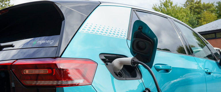 https://www.convenience.org/getmedia/fa272b62-9a3f-478c-a2a1-7d638dfeada4/Electric-vehicle-charging.jpg