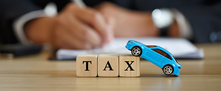 https://www.convenience.org/getmedia/fdfc7fca-1c54-4c27-828d-70d1adb18db8/ev-tax-770x320.jpg