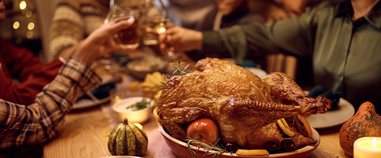 https://www.convenience.org/getmedia/fec583e4-744b-455b-8007-7b5b7758addc/thanksgiving-meal-770x320.jpg