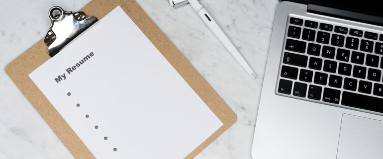 https://www.convenience.org/getmedia/fffd75a6-9e19-4534-9a32-a75b885dd44a/markus-winkler-7iSEHWsxPLw-unsplash_770x320_job_resume.jpg